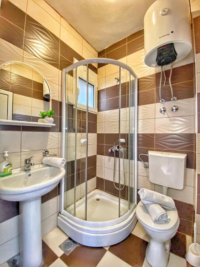 Md Apartments Ulcinj Extérieur photo